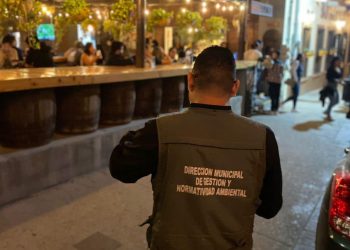REFUERZA AYUNTAMIENTO DE LOS CABOS INSPECCIONES EN BARES Y COMERCIOS; GARANTIZAN NORMATIVAS AMBIENTALES