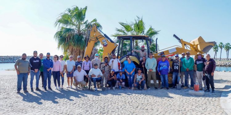 FIRMA AYUNTAMIENTO DE LOS CABOS E ICATEBCS CONVENIO POR LA CAPACITACIÓN LABORAL   