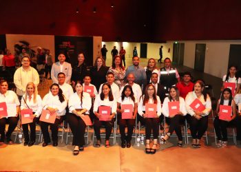 CLAUSURAN CURSO “INTRODUCCIÓN A LA LENGUA DE SEÑAS MEXICANA” EN CABO SAN LUCAS