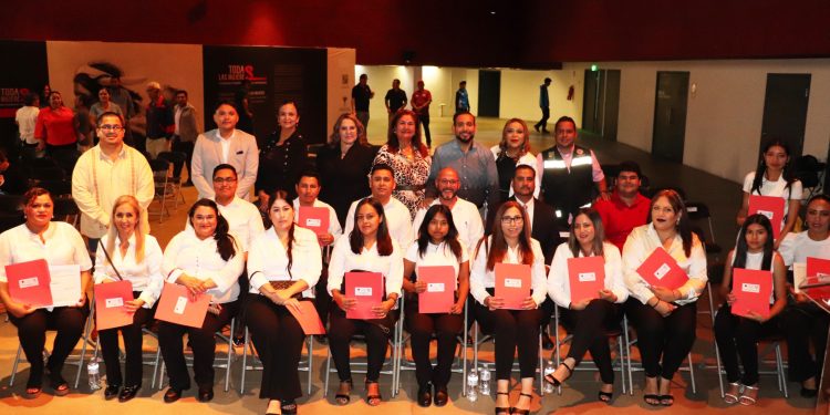 CLAUSURAN CURSO “INTRODUCCIÓN A LA LENGUA DE SEÑAS MEXICANA” EN CABO SAN LUCAS