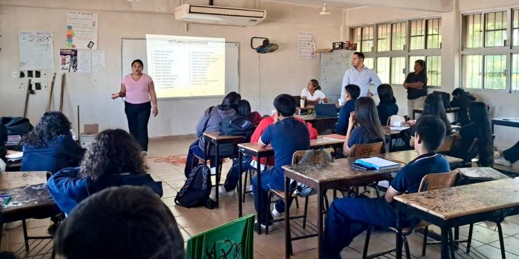 ZOFEMAT FOMENTA EL CUIDADO AMBIENTAL EN ESTUDIANTES DE CABO SAN LUCAS