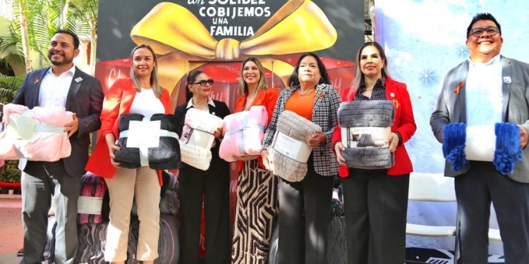 FIRMA AYUNTAMIENTO DE LOS CABOS E ICATEBCS CONVENIO POR LA CAPACITACIÓN LABORAL   