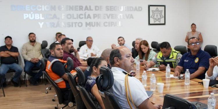 FIRMA AYUNTAMIENTO DE LOS CABOS E ICATEBCS CONVENIO POR LA CAPACITACIÓN LABORAL   
