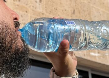 RECOMIENDA IMSS BAJA CALIFORNIA SUR CONSUMO DE AGUA SIMPLE   