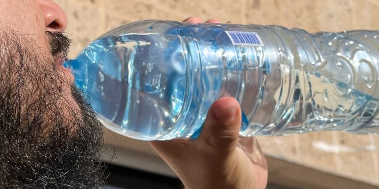 RECOMIENDA IMSS BAJA CALIFORNIA SUR CONSUMO DE AGUA SIMPLE