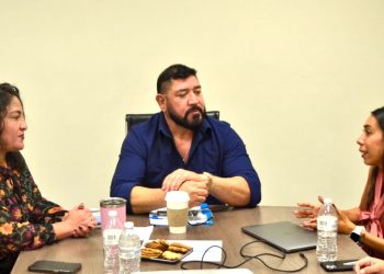 TRAS REPORTES REALIZA SERVICIOS PÚBLICOS REPARACIÓN DE ALUMBRADO PÚBLICO EN COLONIAS DE LOS CABOS