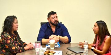 TRAS REPORTES REALIZA SERVICIOS PÚBLICOS REPARACIÓN DE ALUMBRADO PÚBLICO EN COLONIAS DE LOS CABOS