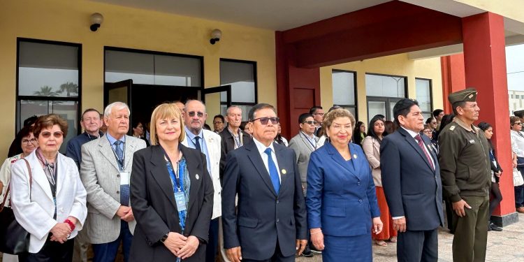 LIDERAZGO ACADÉMICO PERU-MEXICO:XXV SIMPOSIUM MUNDIAL EN LIMA