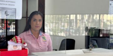 CAPACITAN A CAJERAS PARA MEJORAR ATENCIÓN A CONTRIBUYENTES EN CABO SAN LUCAS
