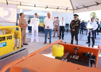 INAUGURA GOBERNADOR VMCC TRABAJOS PARA EL SIMULACRO DE ATENCIÓN DE DERRAMES DE HIDROCARBUROS EN LA BAHÍA DE LA PAZ