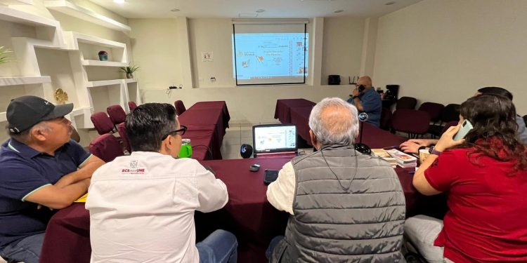 RECIBEN DELEGADOS MUNICIPALES DE LA PAZ, CAPACITACIÓN EN MATERIA DE SANIDAD ANIMAL