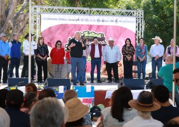 SEGUIREMOS IMPULSANDO EL ARRAIGO DE LAS HISTORIAS EN COMUNIDADES DE BCS: VÍCTOR CASTRO