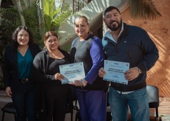 MUJERES EMPRENDEDORAS DE LOS CABOS RECIBEN APOYO ECONÓMICO PARA FORTALECER SUS NEGOCIOS