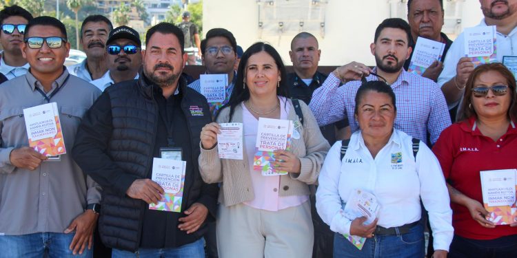 SIPINNA LOS CABOS REALIZA CAMPAÑA DE SENSIBILIZACIÓN EN MARINA DE CABO SAN LUCAS