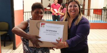 ENTREGÓ DIRECCIÓN MUNICIPAL DE ATENCIÓN CIUDADANA APOYOS A CIUDADANÍA DE CABO SAN LUCAS   
