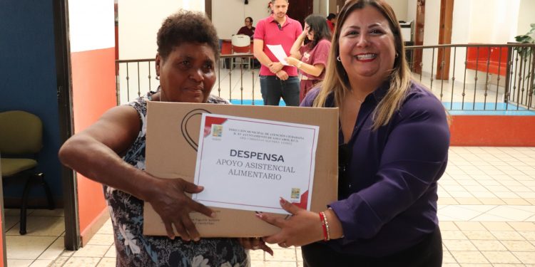 ENTREGÓ DIRECCIÓN MUNICIPAL DE ATENCIÓN CIUDADANA APOYOS A CIUDADANÍA DE CABO SAN LUCAS   