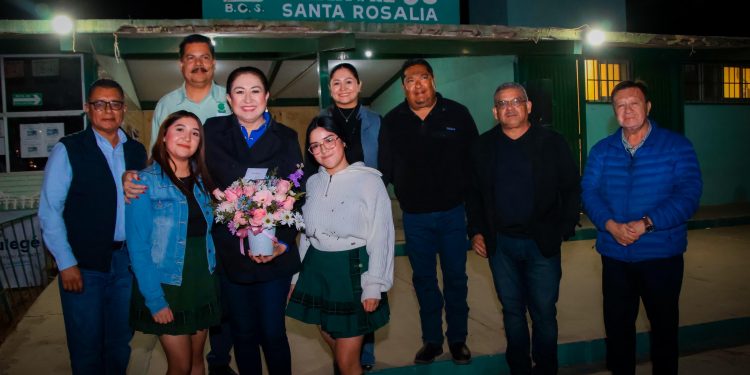 ENTREGA AYUNTAMIENTO OBRA DE MEJORAMIENTO EN COBACH 06