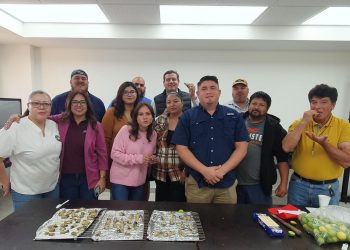 UABCS IMPARTE TALLER DE AHUMADO ARTESANAL DE OSTION PARA PRODUCTORES ACUÍCOLAS EN COMONDU