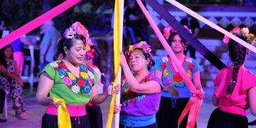 EVENTO “ENCUENTRO DE CULTURAS “ FORTALECE INTEGRACIÓN DE LOCALES Y EXTRANJEROS EN LOS CABOS