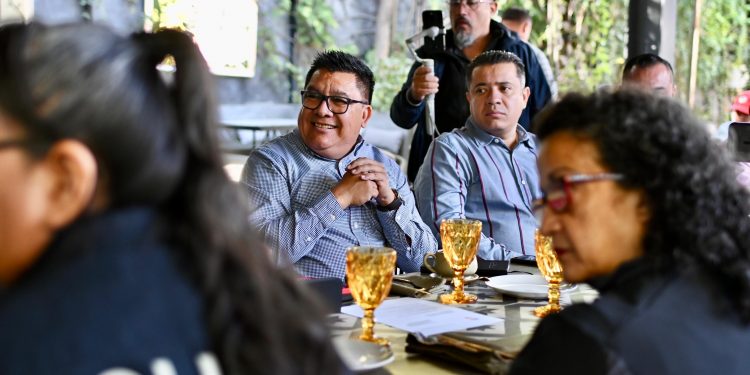 AYUNTAMIENTO DE LOS CABOS REFUERZA COLABORACIÓN CON EMPRESARIOS DEL CENTRO HISTÓRICO DE SJC