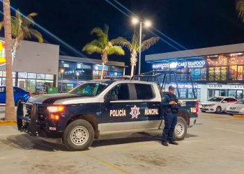 REALIZA POLICÍA MUNICIPAL DE LOS CABOS OPERATIVOS EN CENTROS COMERCIALES