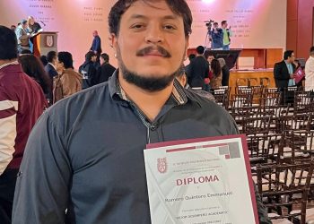 DOCENTE DE LA UABCS RECIBE PREMIO AL MEJOR DESEMPEÑO ACADÉMICO DE POSGRADO 2024