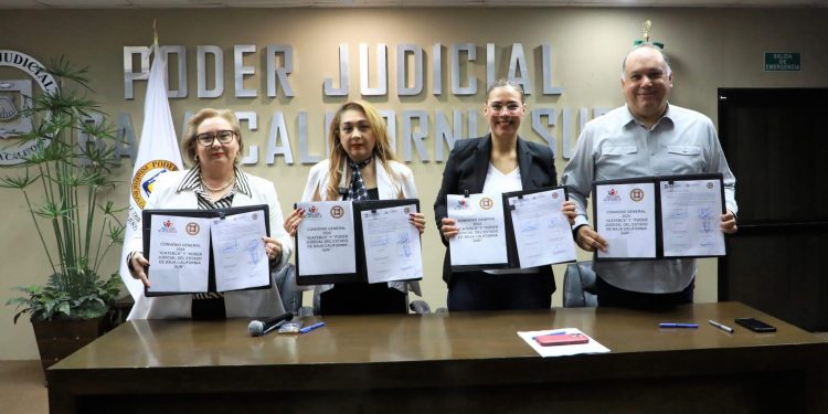 FIRMA DE CONVENIO PARA LA CAPACITACIÓN DE SERVIDORES PÚBLICOS JUDICIALES EN BAJA CALIFORNIA SUR