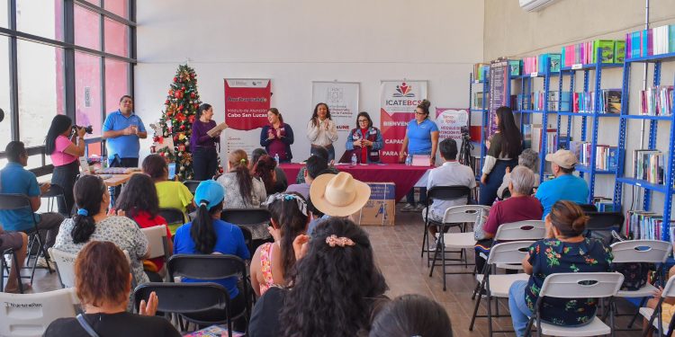 ENTREGAN MÁS DE 100 LENTES Y APOYOS ASISTENCIALES EN EL PUNTO DE ENCUENTRO COMUNITARIO DE LOS CABOS EN LA COLONIA EL CARIBE
