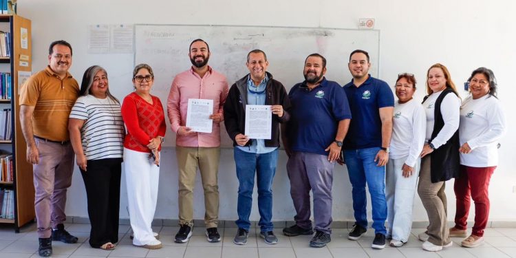 FIRMAN ACUERDO DE COLABORACIÓN ZOFEMAT y CETMAR 31