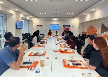 EJERCE GOBIERNO DE BCS 92 MDP PARA MEJORAMIENTO DE CAMINOS ESTATALES