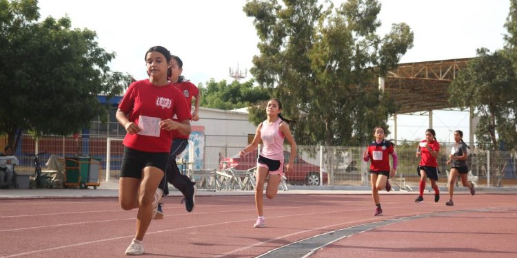DAN INICIO LOS JUEGOS DEPORTIVOS ESCOLARES DE EDUCACIÓN BÁSICA, EN SU ETAPA MUNICIPAL