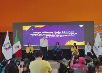 PARTICIPA ISIPD EN LA CLAUSURA DE CURSOS DEL CRIT LA PAZ
