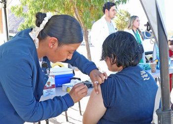 CONTINÚA LA VACUNACIÓN CONTRA LA INFLUENZA EN UNIDADES MÉDICAS DE BCS