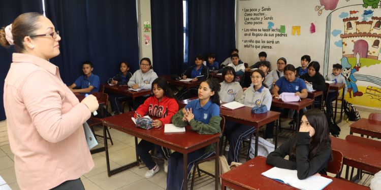 EN BAJA CALIFORNIA SUR LA EDUCACIÓN TAMBIÉN NOS UNE : VMCC