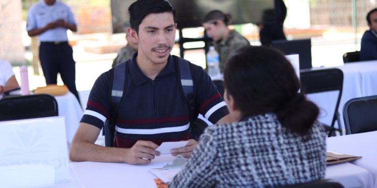 ENTREGA VMCC ACCIONES DE VIVIENDA A FAMILIAS DE COMUNIDADES RURALES DE LA PAZ