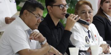 AVANZA LA PAVIMENTACIÓN DEL CAMINO ENTRE LOS EJIDOS LEY FEDERAL DE AGUAS 3 Y LEY FEDERAL DE AGUAS 4