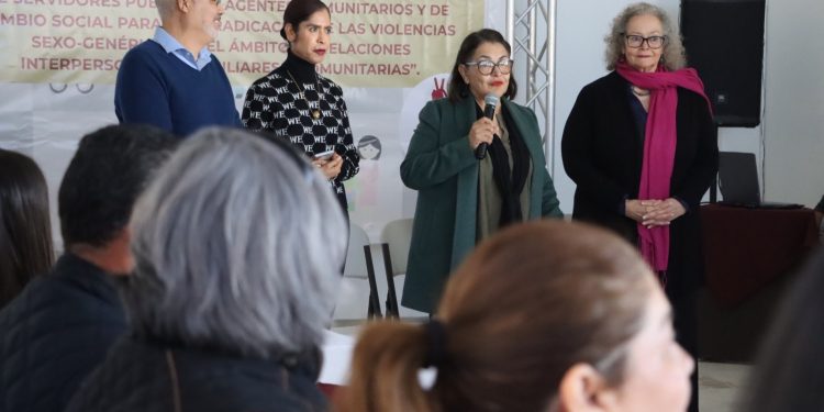 SOCIEDAD Y TRES ÓRDENES DE GOBIERNO TRABAJAN EN LA MEJORA DE SERVICIOS TURÍSTICOS EN LA BAHÍA DE LA PAZ
