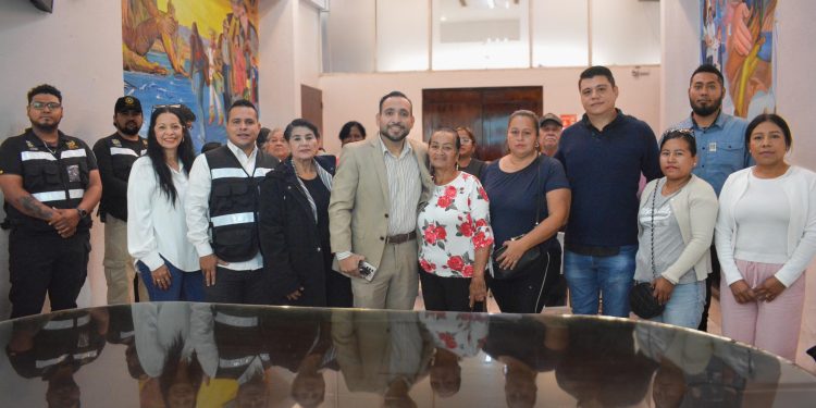 PROTECCIÓN CIVIL DE CABO SAN LUCAS CAPACITA A LOCATARIOS DE TIANGUIS EN PRIMEROS AUXILIOS