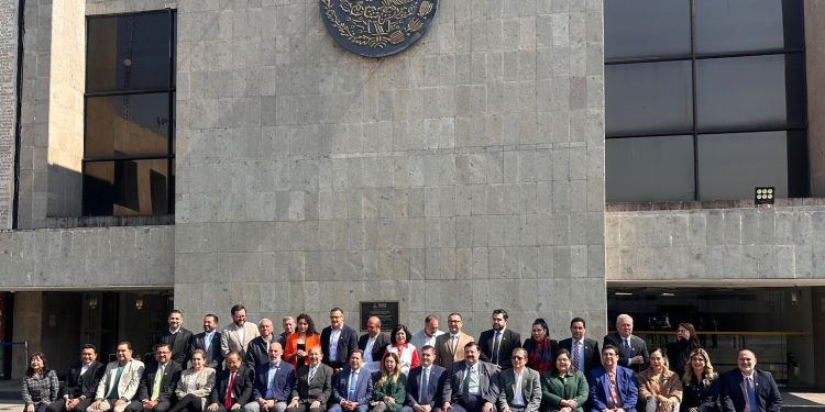 APOYA GOBIERNO A PRODUCTORES DE LA PAZ CON ALIMENTOS PARA GANADO BOVINO