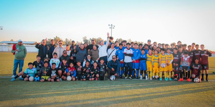 REALIZA EDITH AGUILAR SU PRIMERA GIRA DE TRABAJO DEL 2025 EN GUERRERO NEGRO