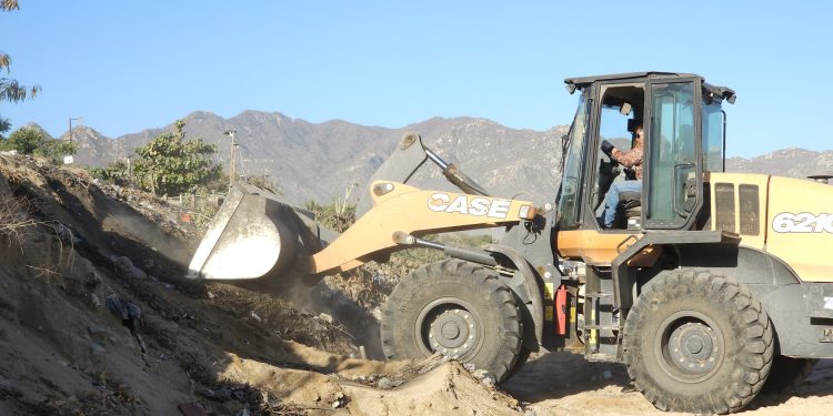 RETIRA SERVICIOS PÚBLICOS MÁS DE 390 TONELADAS DE BASURA EN JORNADA DE LIMPIEZA EN ARROYO SAN JOSÉ VIEJO