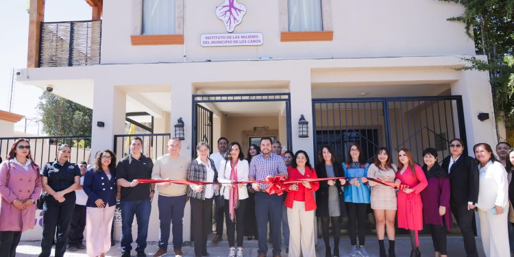 INAUGURA ALCALDE DE LOS CABOS CHRISTIAN AGUNDEZ LA PRIMERA UNIDAD DE ATENCIÓN LIBRE DE VIOLENCIA