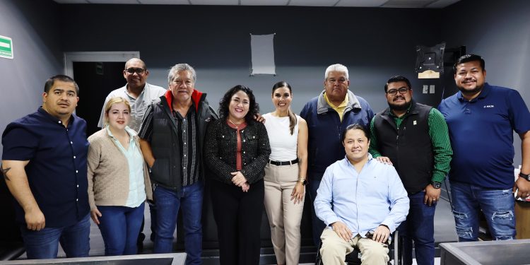 300 BECAS DE TRANSPORTE PARA ESTUDIANTES, ATLETAS Y PERSONAS CON DISCAPACIDAD