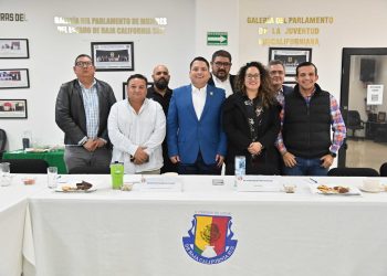 SE REÚNE COMISIÓN ESPECIAL EN MATERIA AMBIENTAL CON SEMARNAT