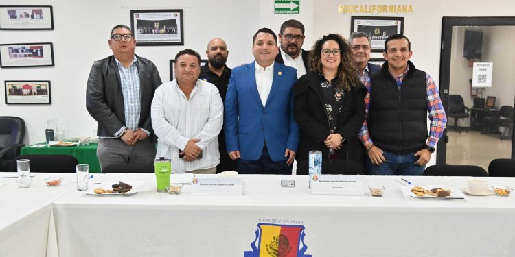 SE REÚNE COMISIÓN ESPECIAL EN MATERIA AMBIENTAL CON SEMARNAT