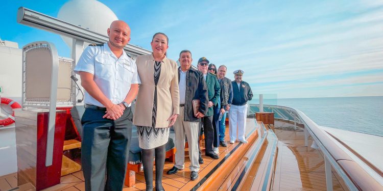 SANTA ROSALÍA RECIBIÓ AL CRUCERO “THE WORLD”