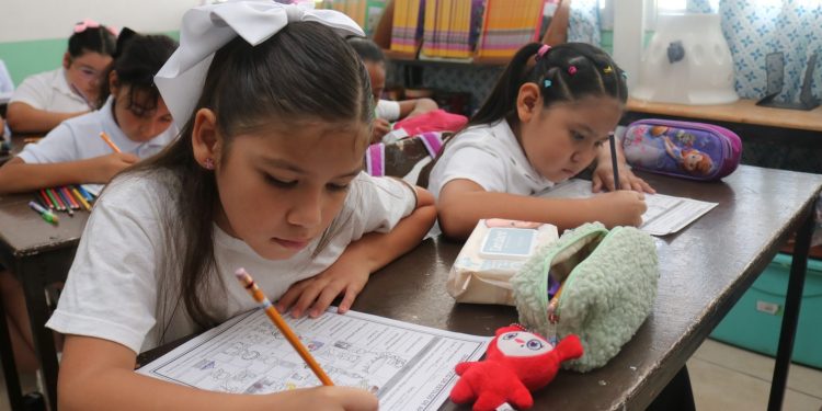 SALUD RECOMIENDA FORTALECER LA SOCIALIZACIÓN PARA MEJORAR LA SALUD MENTAL