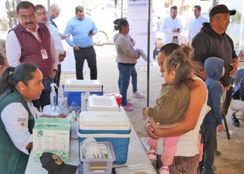 SOCIEDAD Y TRES ÓRDENES DE GOBIERNO TRABAJAN EN LA MEJORA DE SERVICIOS TURÍSTICOS EN LA BAHÍA DE LA PAZ