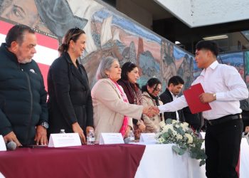 SOCIEDAD Y TRES ÓRDENES DE GOBIERNO TRABAJAN EN LA MEJORA DE SERVICIOS TURÍSTICOS EN LA BAHÍA DE LA PAZ