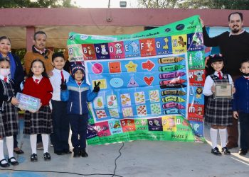 EN MARCHA TEMPORADA DE AVISTAMIENTO DE BALLENA GRIS EN PUERTO CHALE